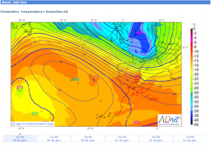 Mapa de temperatures en altura (500 hPa) previst per al 30/01/2015, a les 7 hores, on s'aprecia la forta circulació de Ponent/ Mestral a la península Ibèrica, més intensa quan més al Nord (font: AEMET).